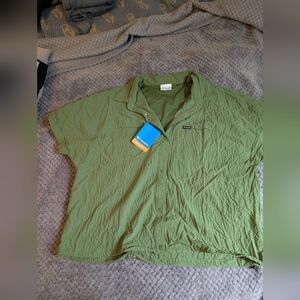 Columbia Women's Shirt
